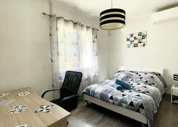Villa Galejade In A Quiet Location With Garden - On The Heights Of Toulon